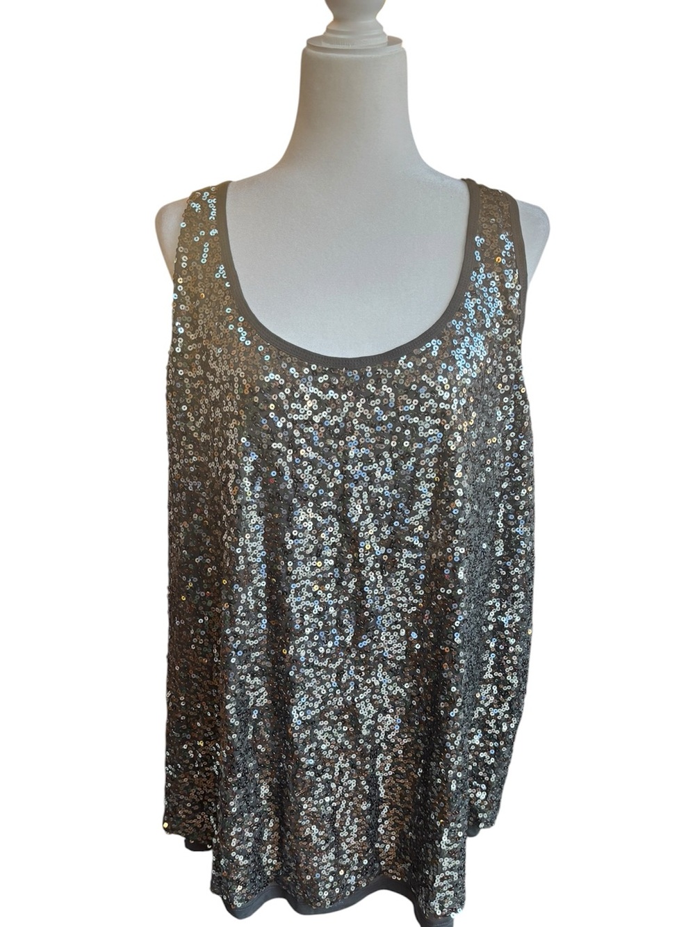 LANE BRYANT SEQUIN TANK TOP PLUS SIZE 26/28 GRAY SILVER SPARKLE RACERBACK
